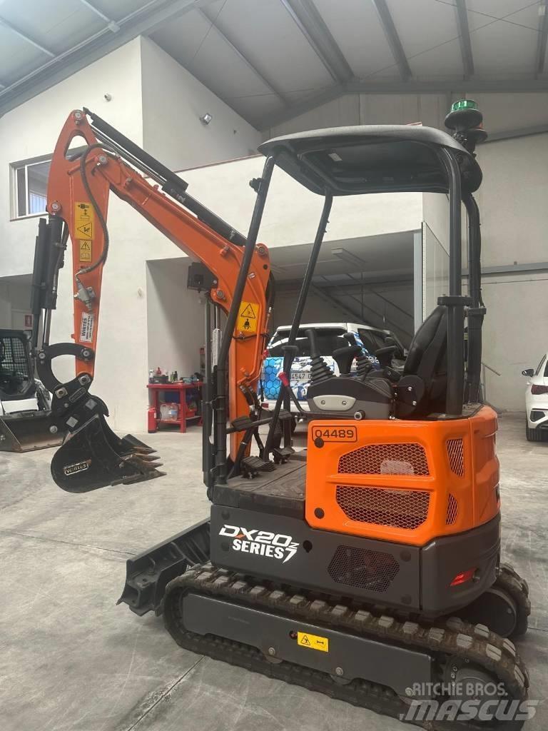 Develon DX 20 Z-7 Mini bagri <7t