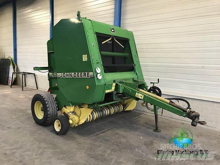 John Deere 570 Kombajni za krmo