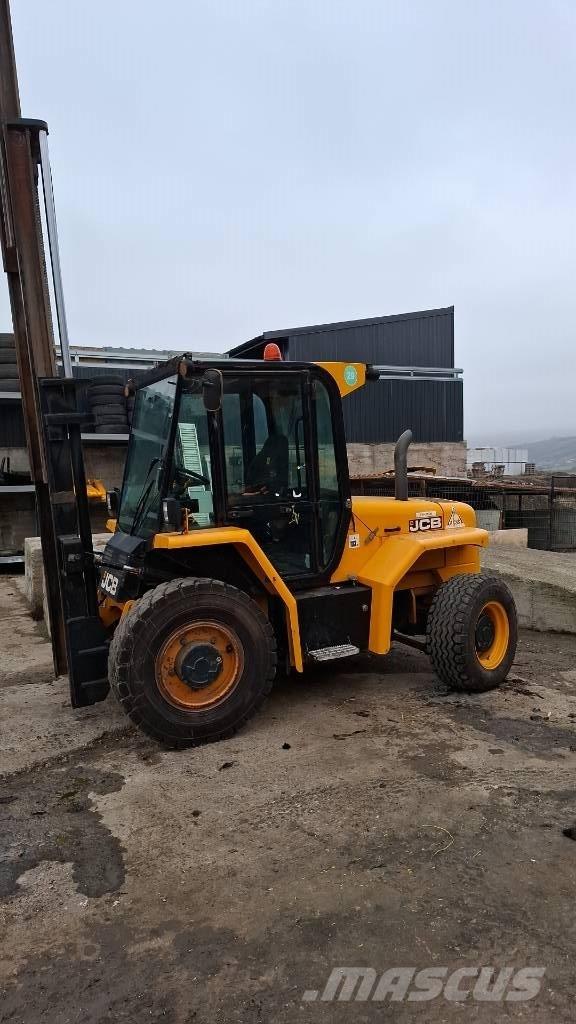 JCB 930 Terenski viličar
