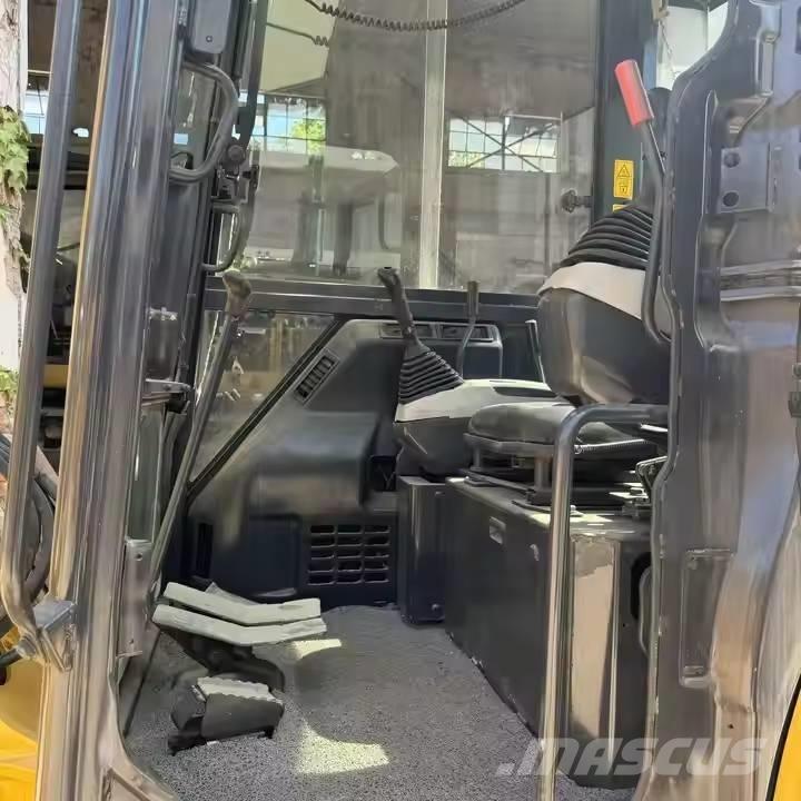 Komatsu PC55MR Mini bagri <7t