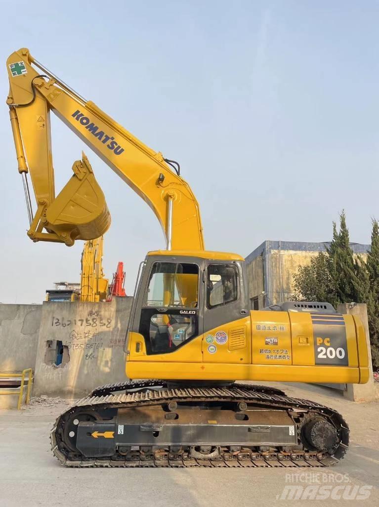 Komatsu PC 200-7 Bagri goseničarji