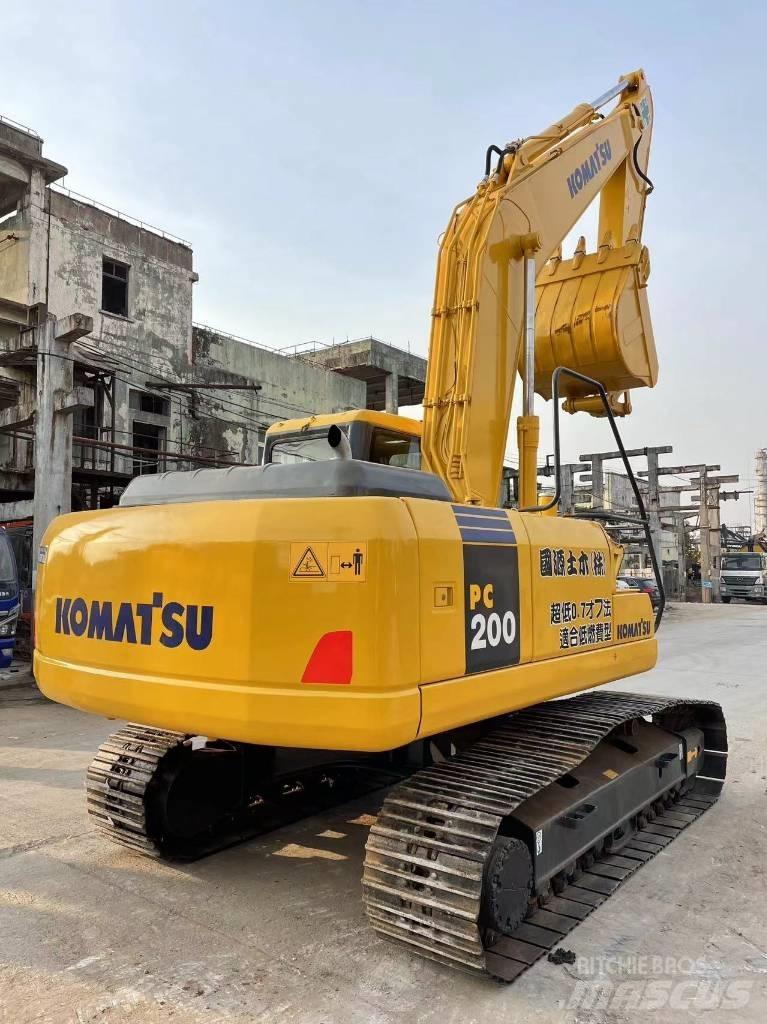 Komatsu PC 200-7 Bagri goseničarji