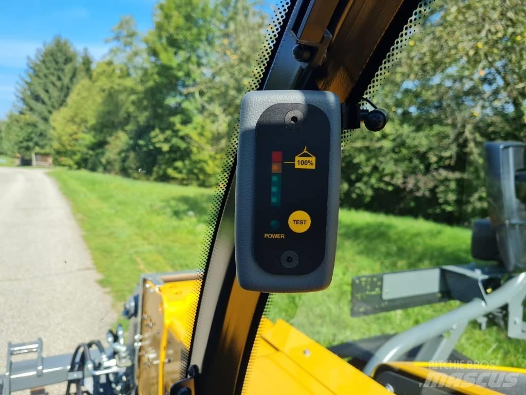 Liebherr T 32-7 Teleskopski viličarji