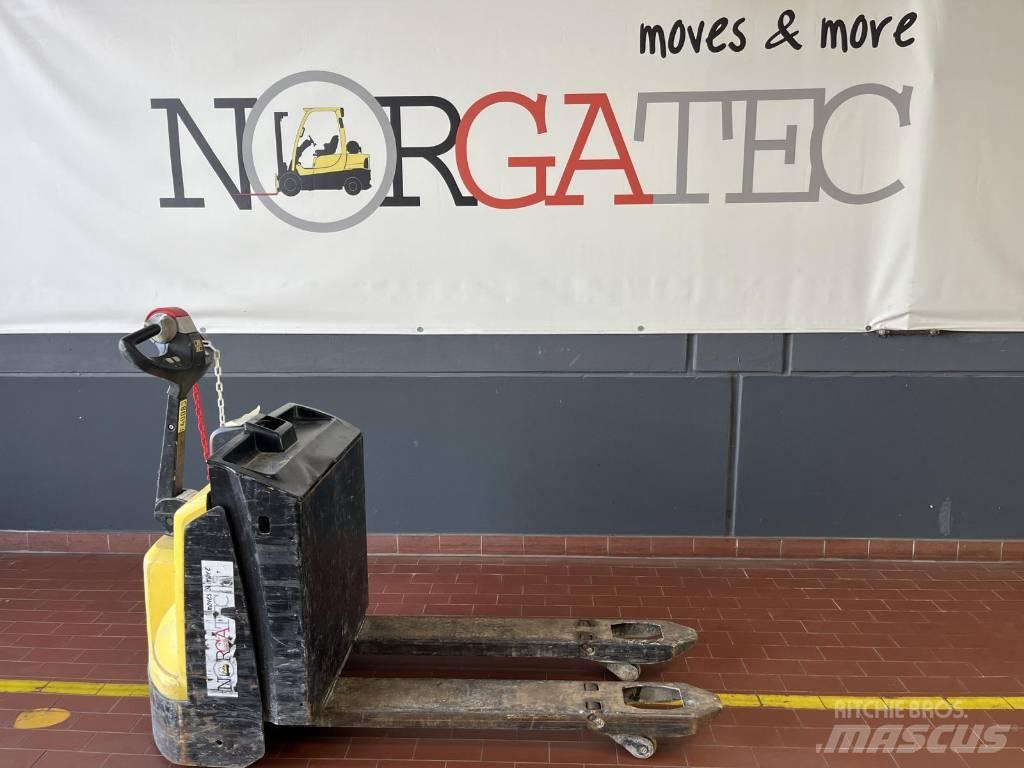 Hyster P1.8 Električni nizko dvižni viličar