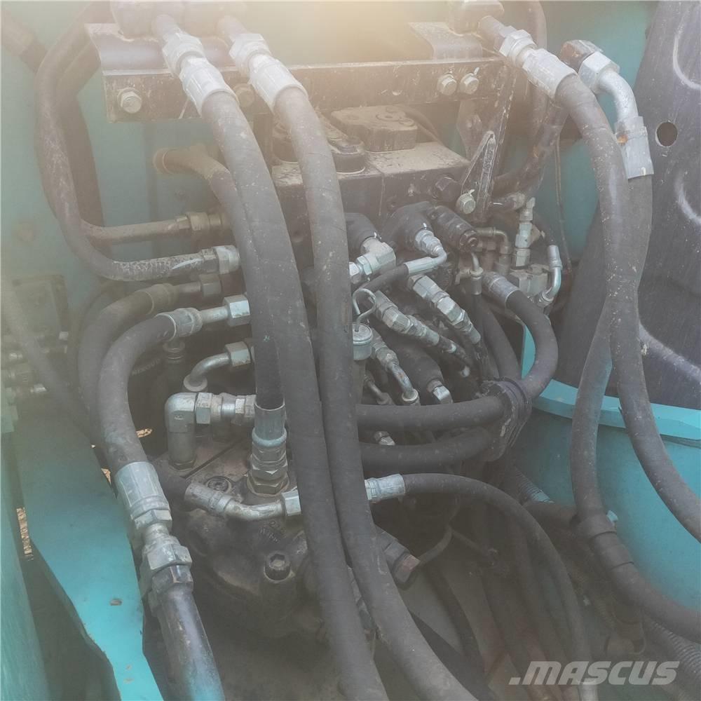 Kobelco SK130 Bagri goseničarji