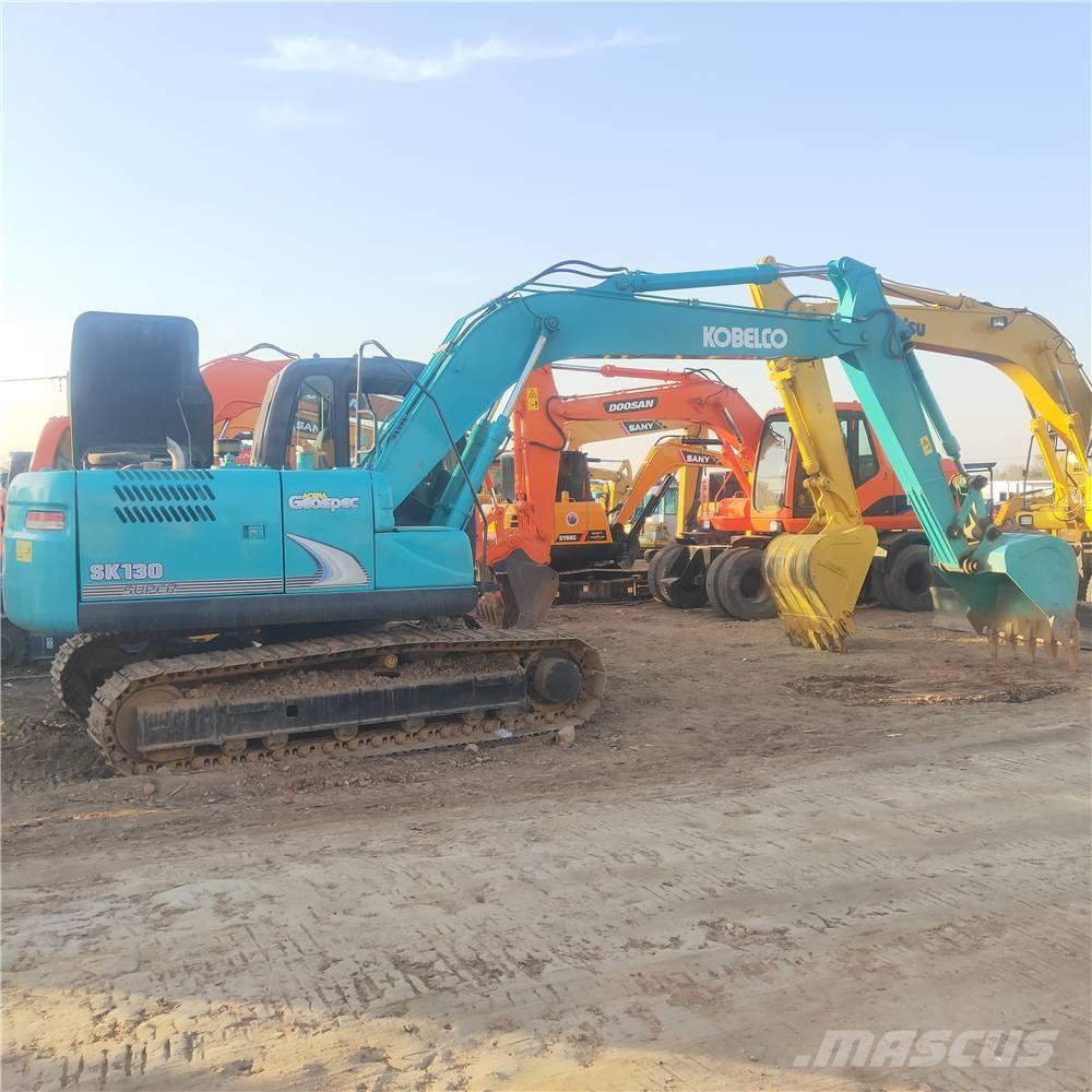 Kobelco SK130 Bagri goseničarji