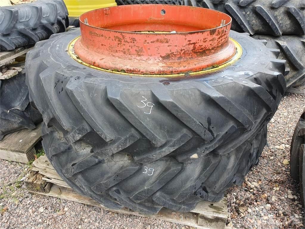 Goodyear 136-38 x2 Gume, kolesa in platišča