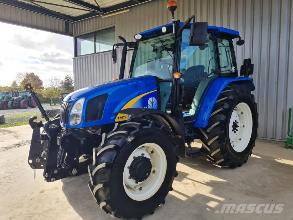 New Holland T 5070 Traktorji