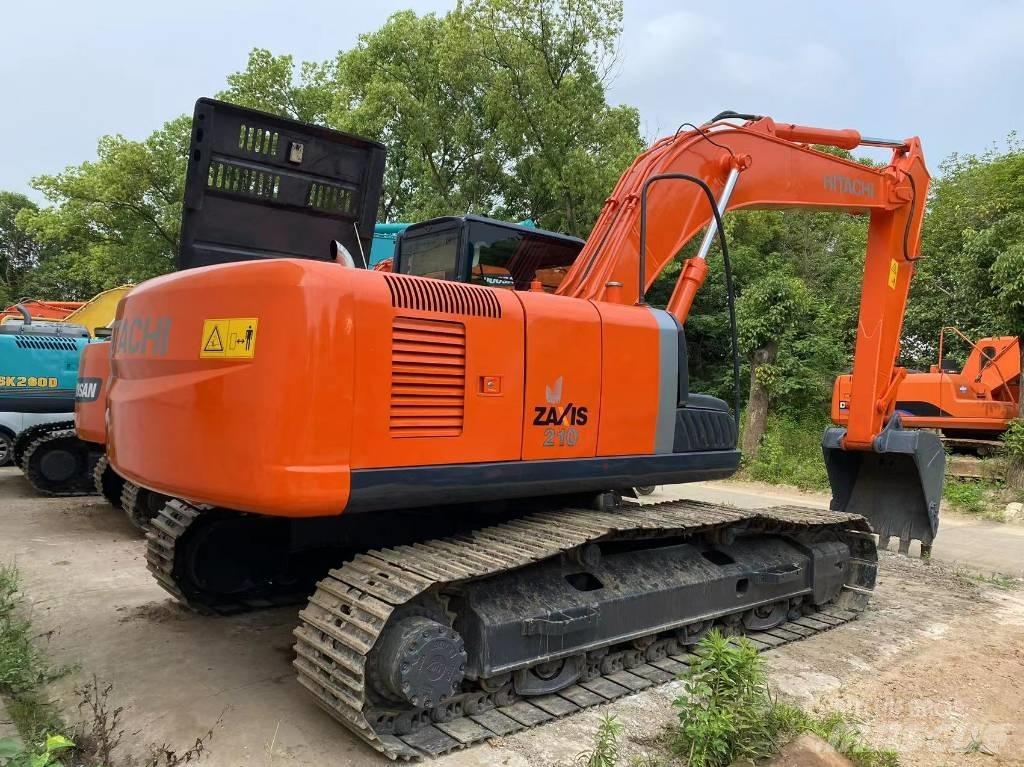 Hitachi ZX 210 Bagri goseničarji
