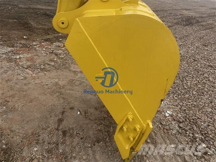 Komatsu PC 130 Bagri goseničarji