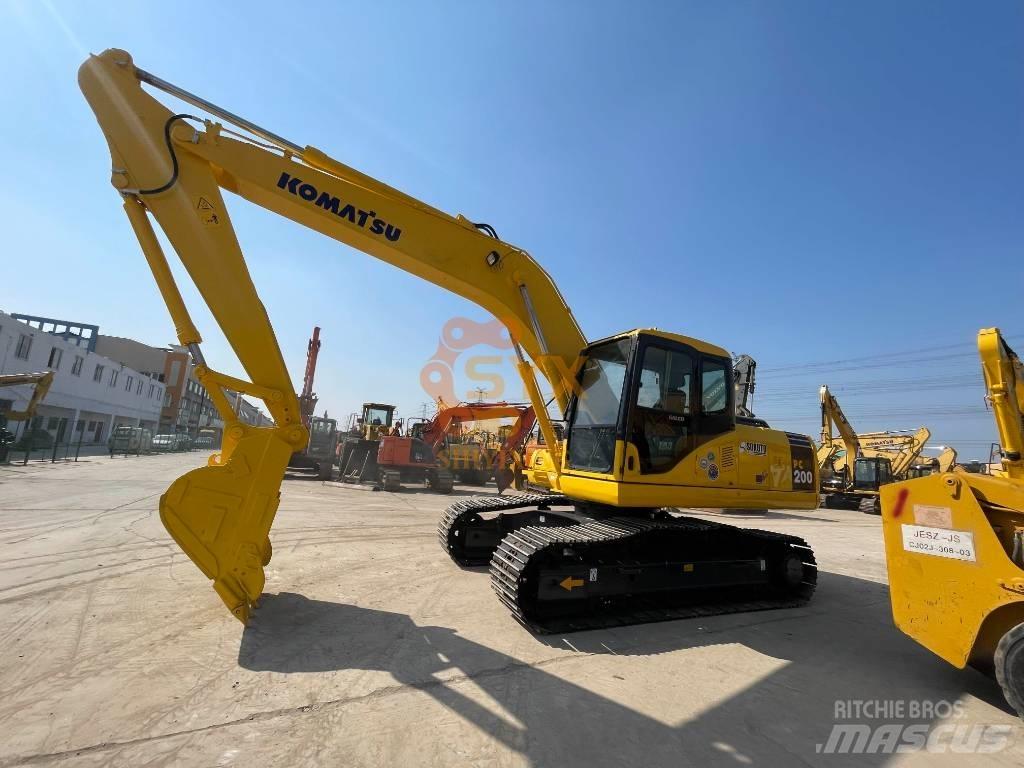 Komatsu PC 200 Bagri goseničarji