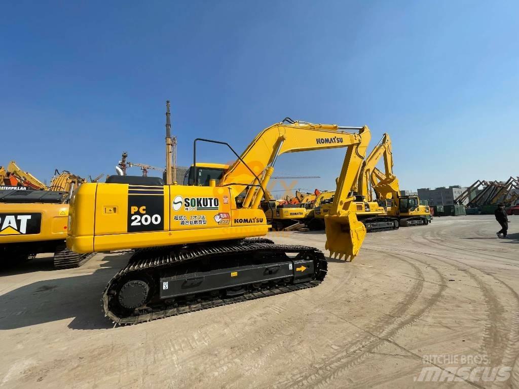 Komatsu PC 200 Bagri goseničarji
