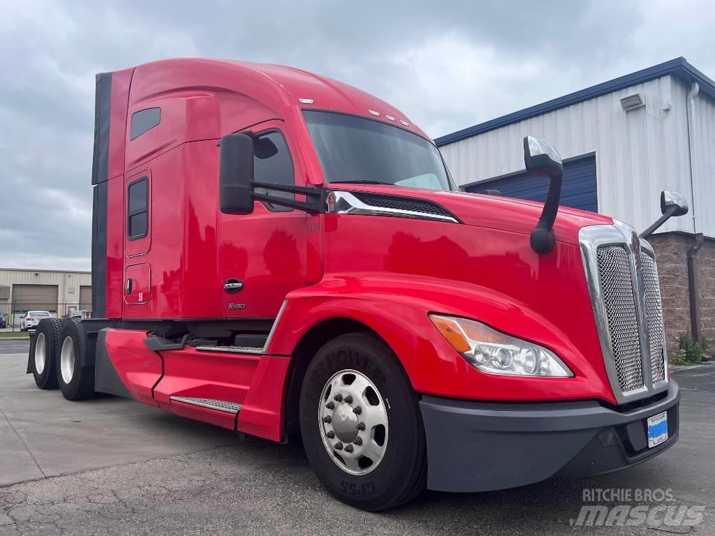 Kenworth T 680 Vlačilci
