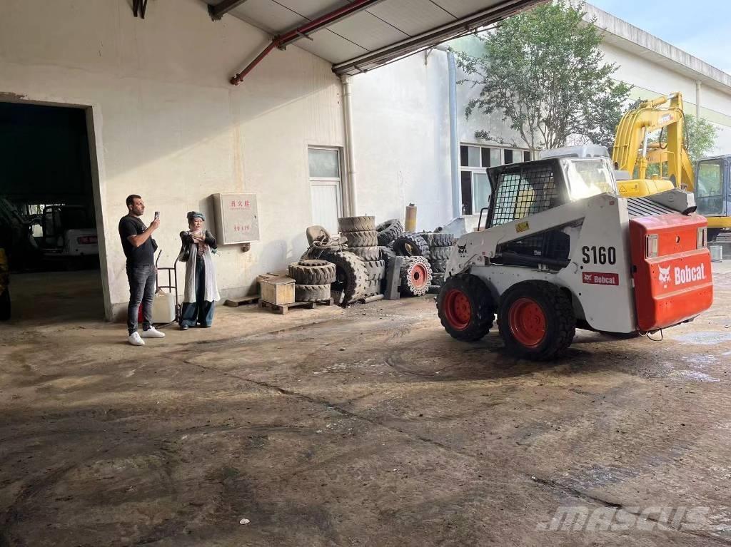 Bobcat S 160 Skid steer mini nakladalci