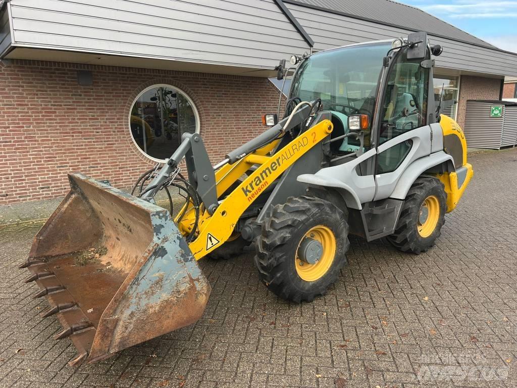 Kramer 380 shovel Kolesni nakladalci