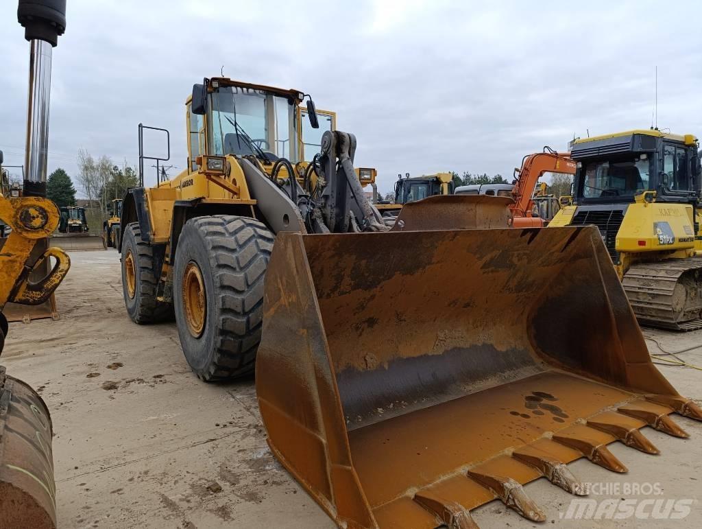 Volvo L 180 E Kolesni nakladalci