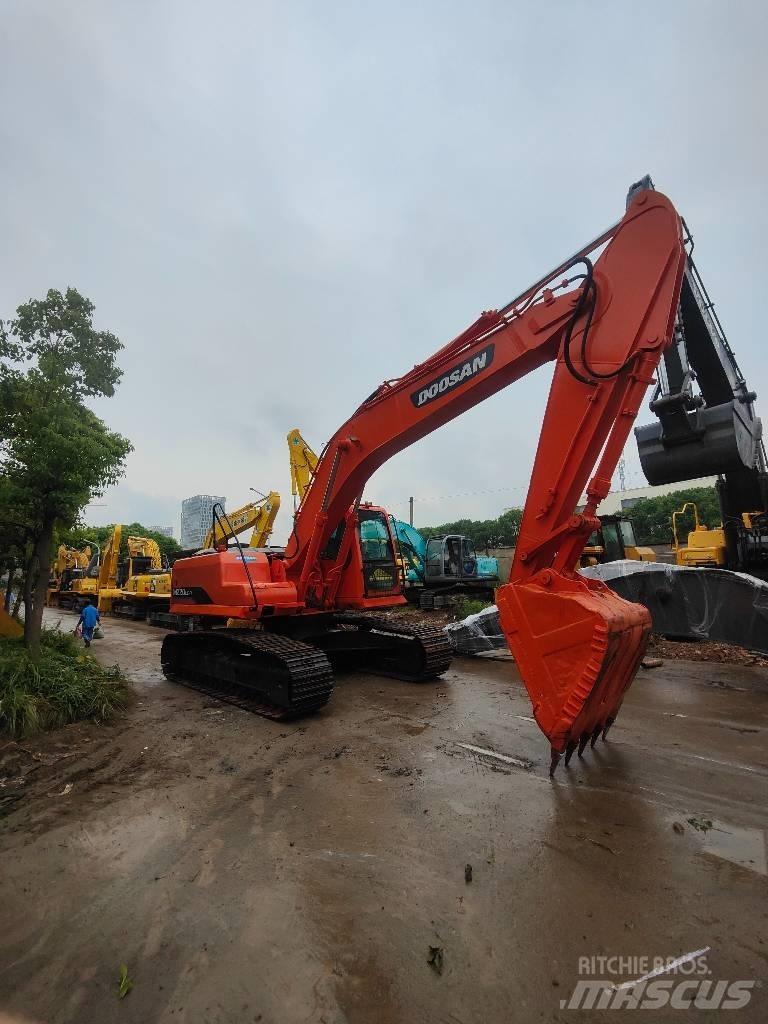 Doosan 220 LC-7 Bagri goseničarji