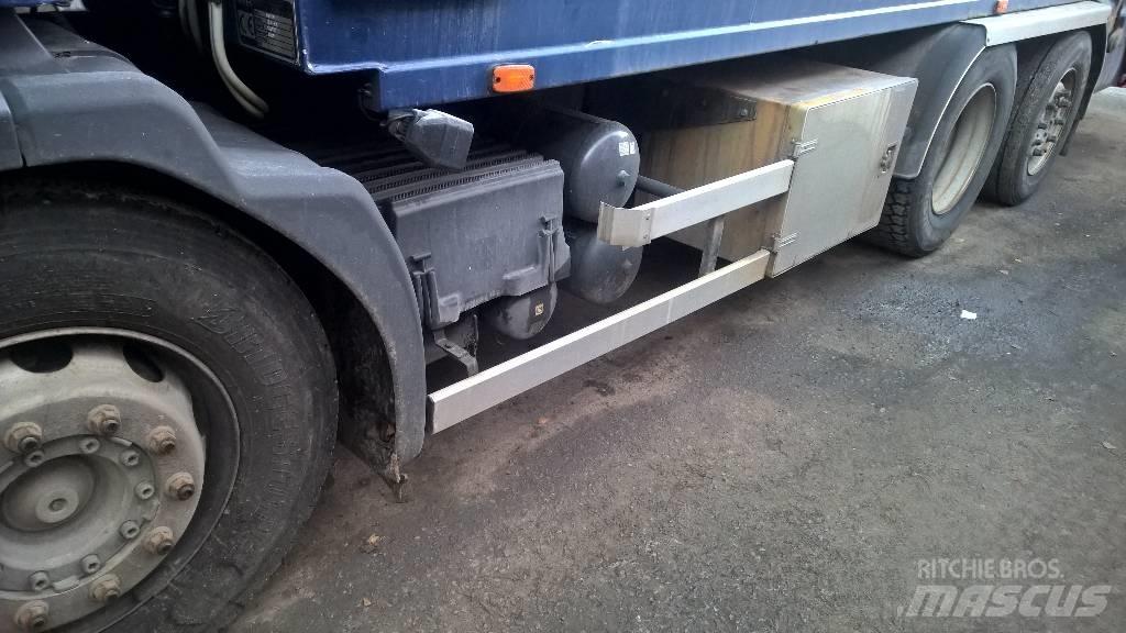 Scania P340 P 6x2 Tovornjaki-šasije