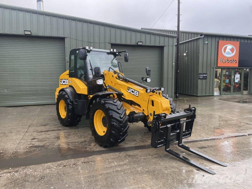 JCB TM 320 S Kmetijski teleskopski nakladalci