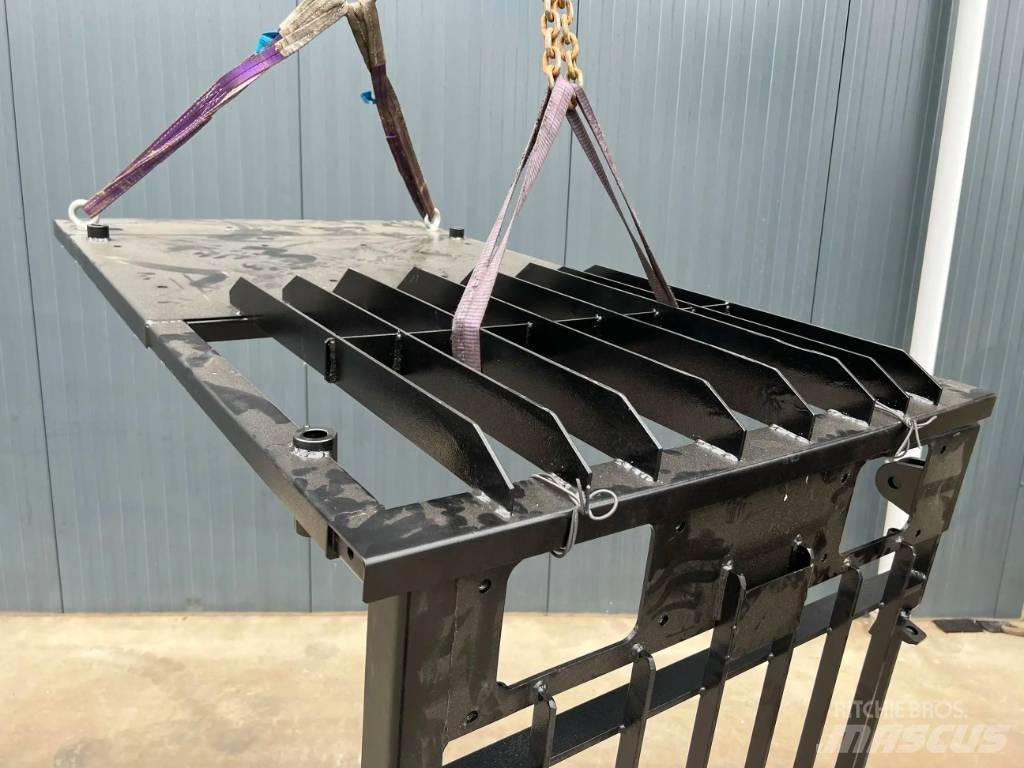 CAT 325D Guard Kabine in notranjost