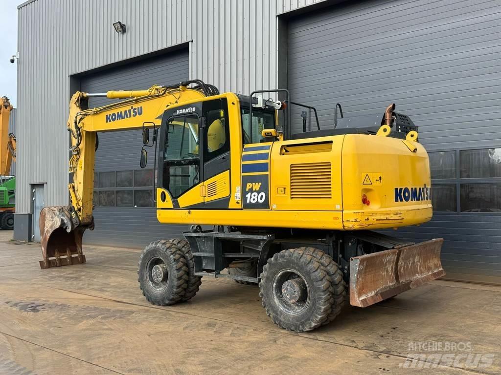 Komatsu PW180-11 Bagri na kolesih