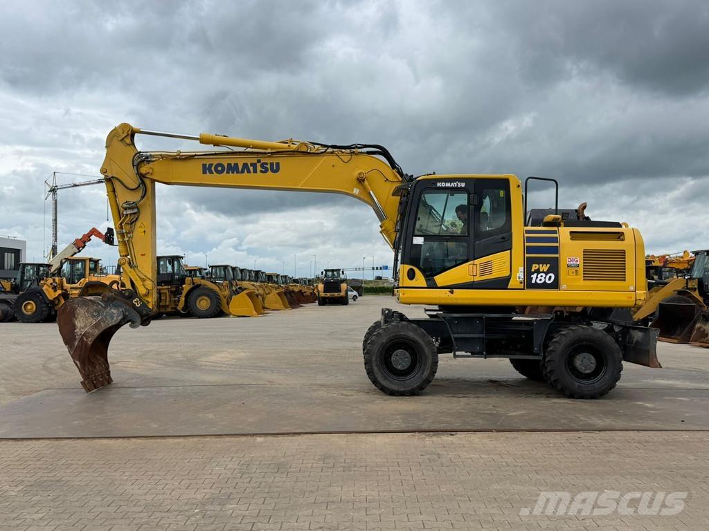 Komatsu PW180-11 Bagri na kolesih