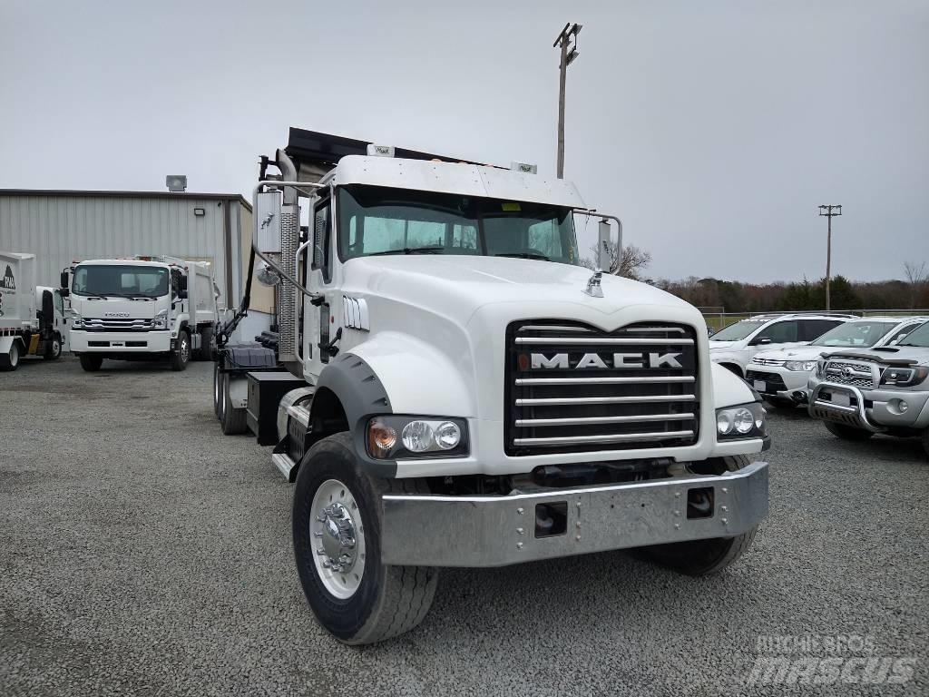 Mack GU713 Komunalni tovornjaki