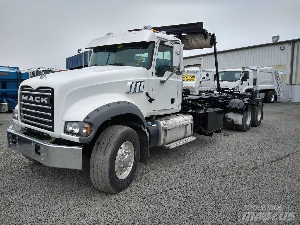 Mack GU713 Komunalni tovornjaki