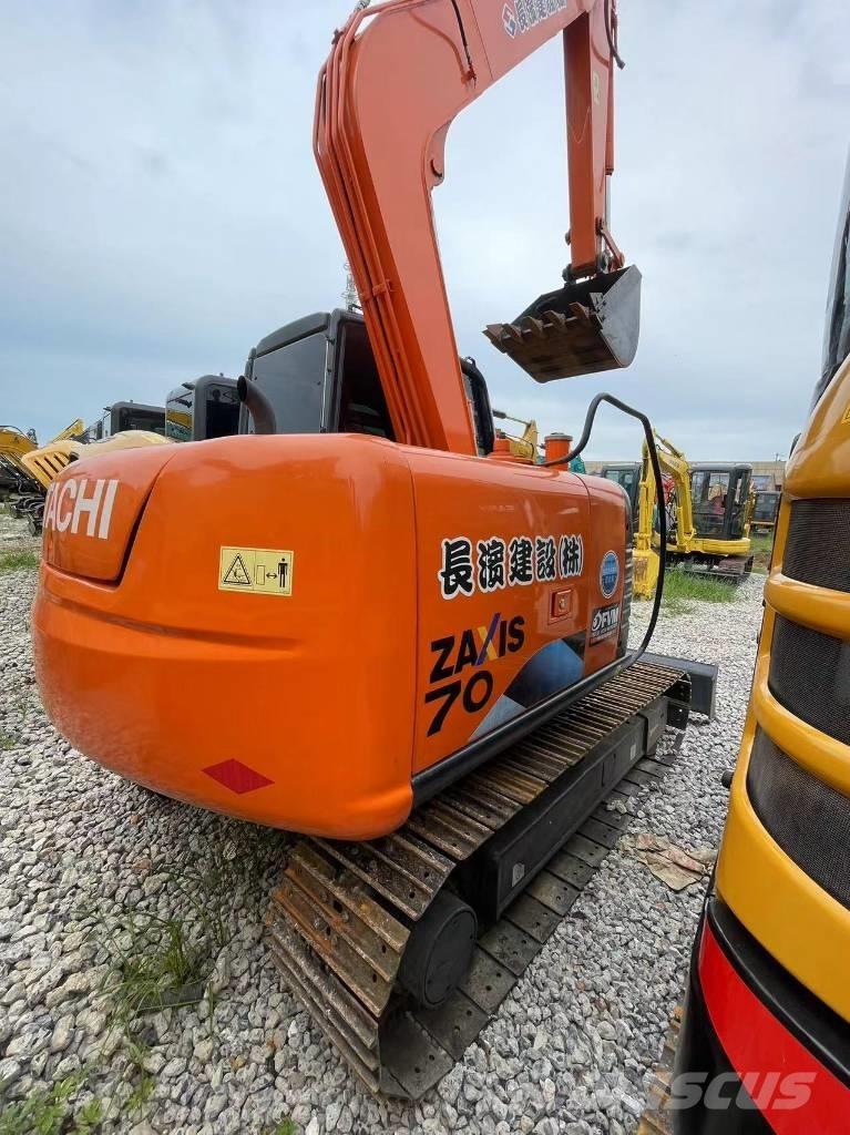 Hitachi ZX 70 Mini bagri <7t