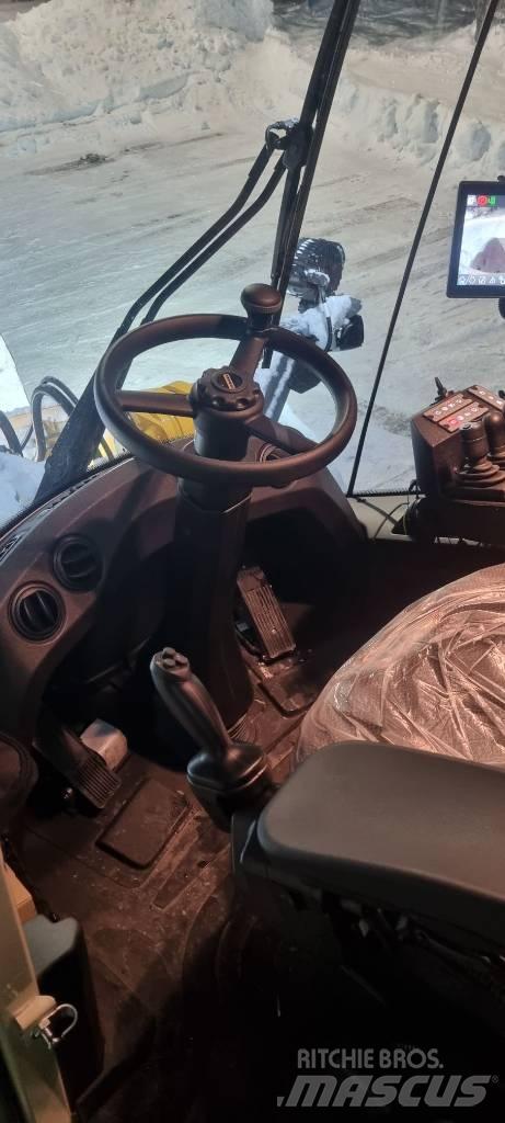 Liebherr L 526 Kolesni nakladalci
