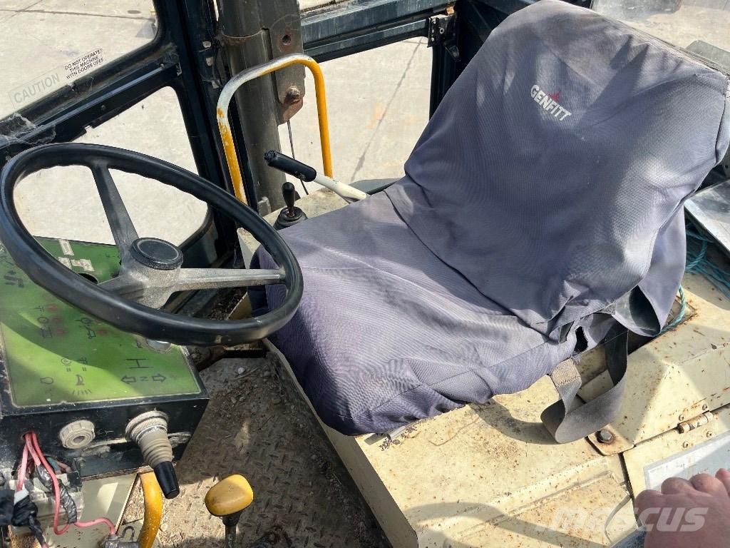 Terex PT6000 Ne cestni demperji
