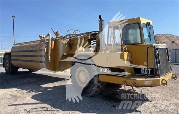 CAT 613C Tovornjaki za vodo