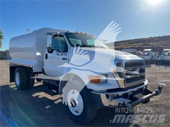 Ford F750 Tovornjaki cisterne