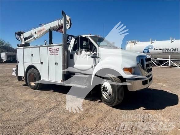 Ford F750 Drugo