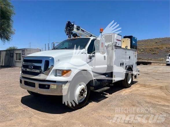 Ford F750 Drugo