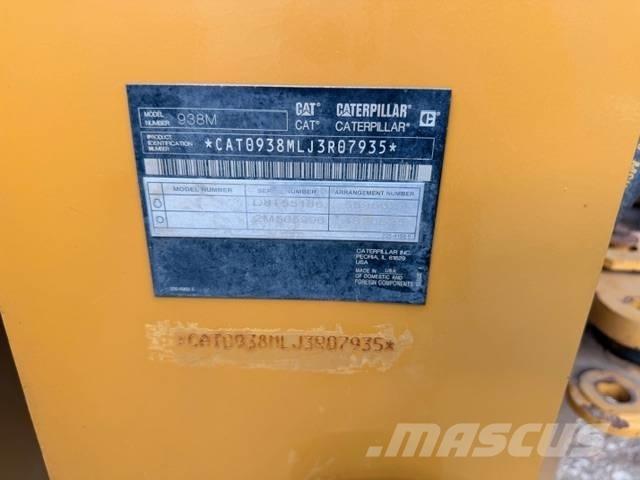 CAT 938M Kolesni nakladalci