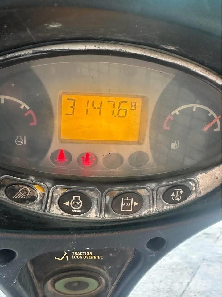 Bobcat T 590 Skid steer mini nakladalci