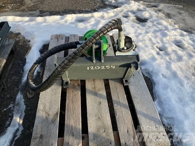 Avant HD 45 Skid steer mini nakladalci