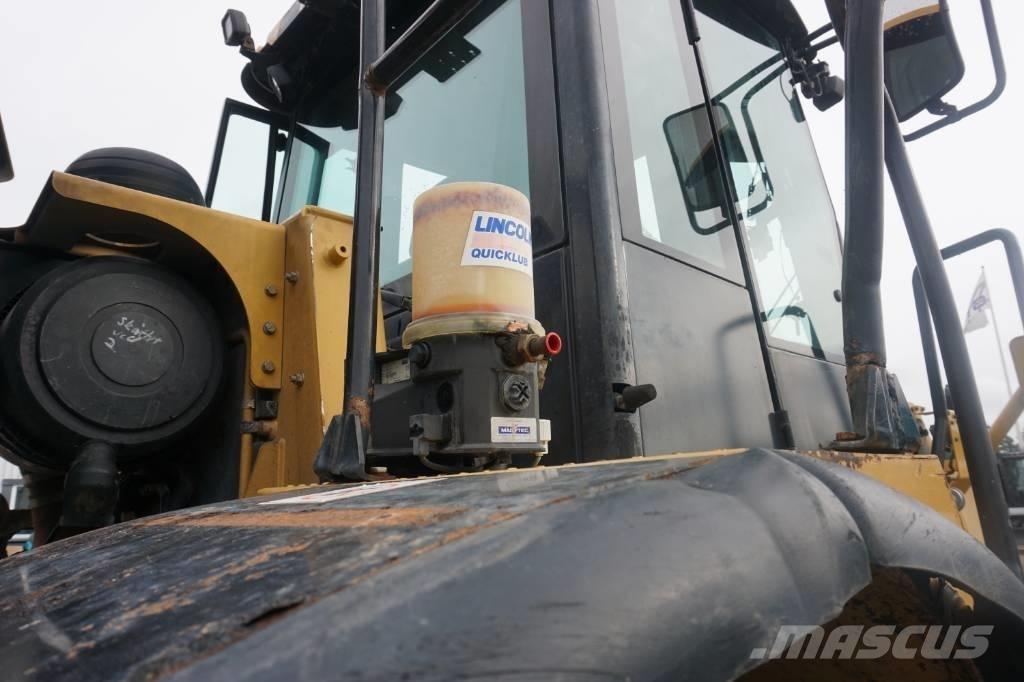 CAT 950 H Kolesni nakladalci