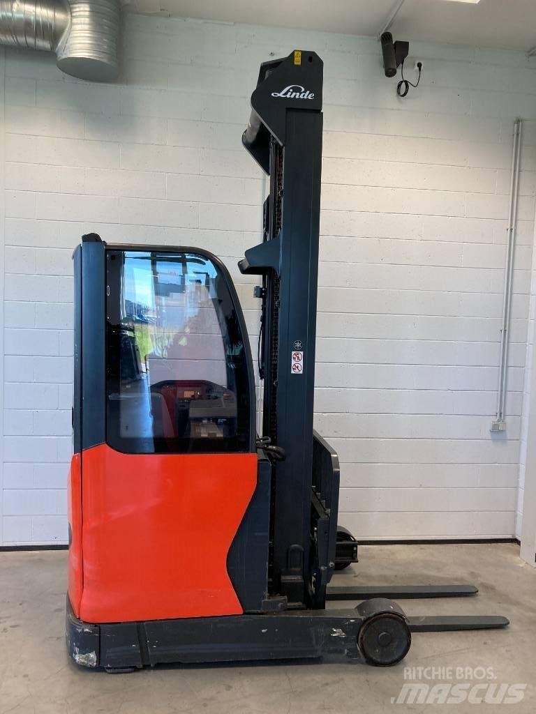 Linde R14/1120 Viličarji s pomičnim teleskopom