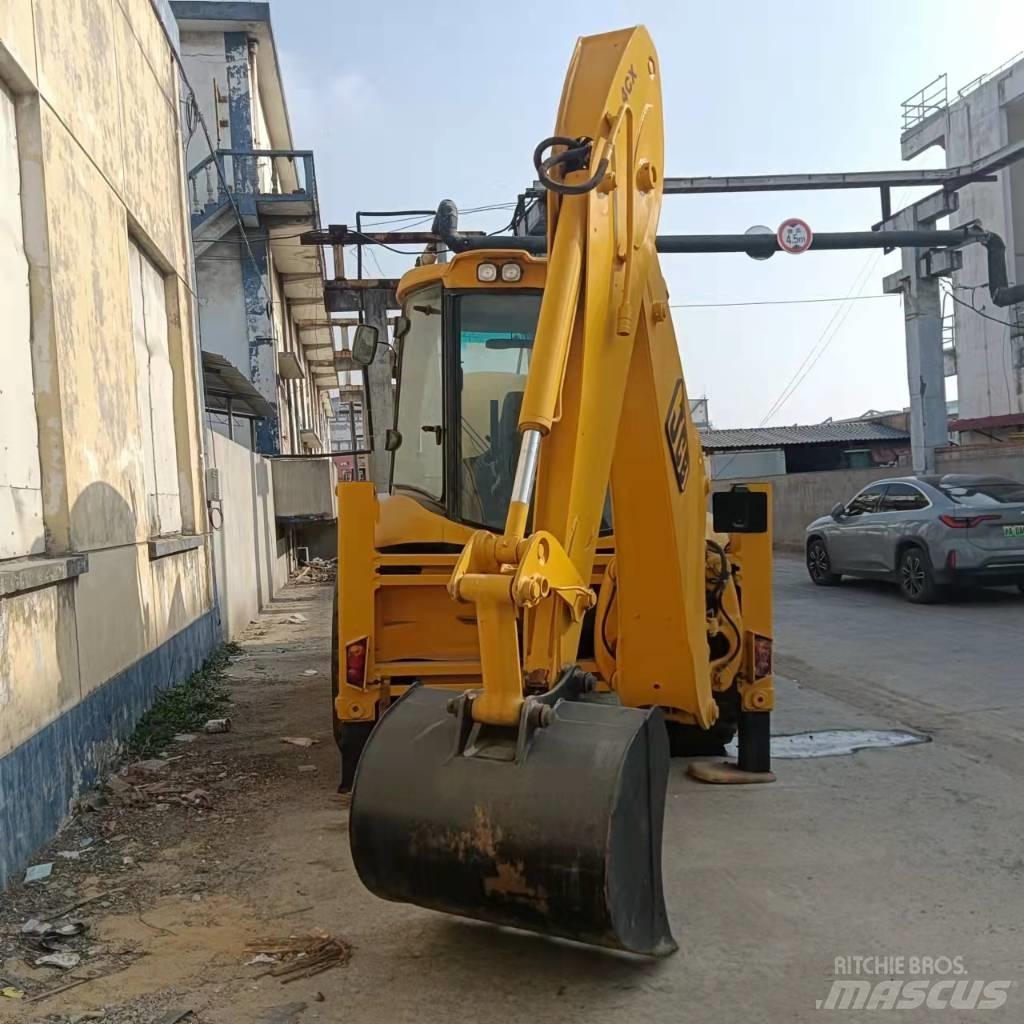 JCB 4CX Rovokopači