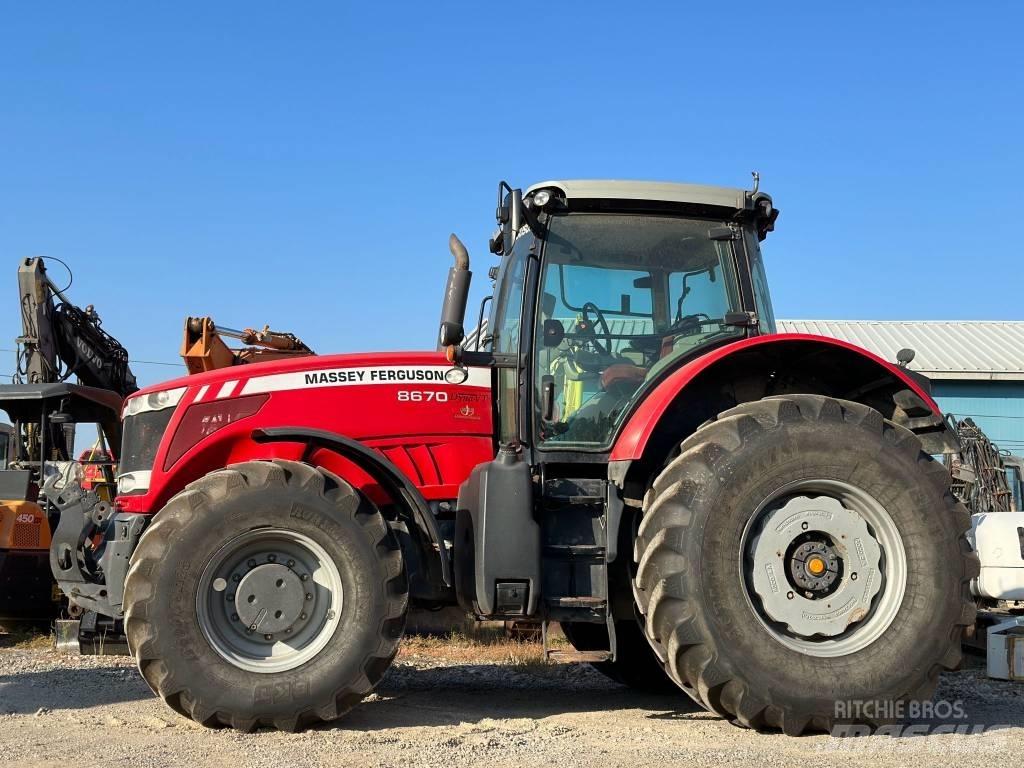 Massey Ferguson 8670 Traktorji