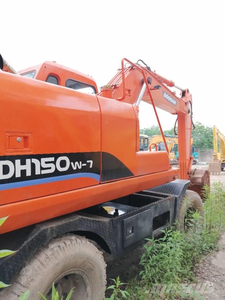 Doosan DH 150 W-7 Bagri goseničarji