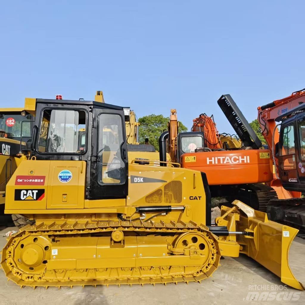 CAT D 5 K Buldožerji goseničarji