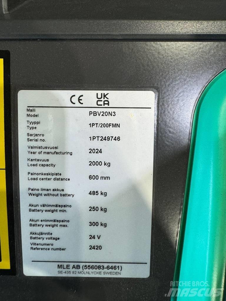Mitsubishi PBV20N2 Električni nizko dvižni viličar s stojiščem