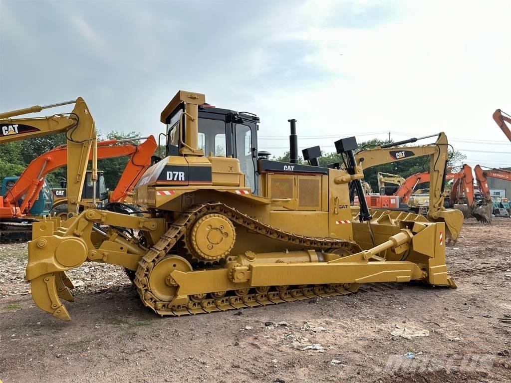 CAT D7R Buldožerji goseničarji