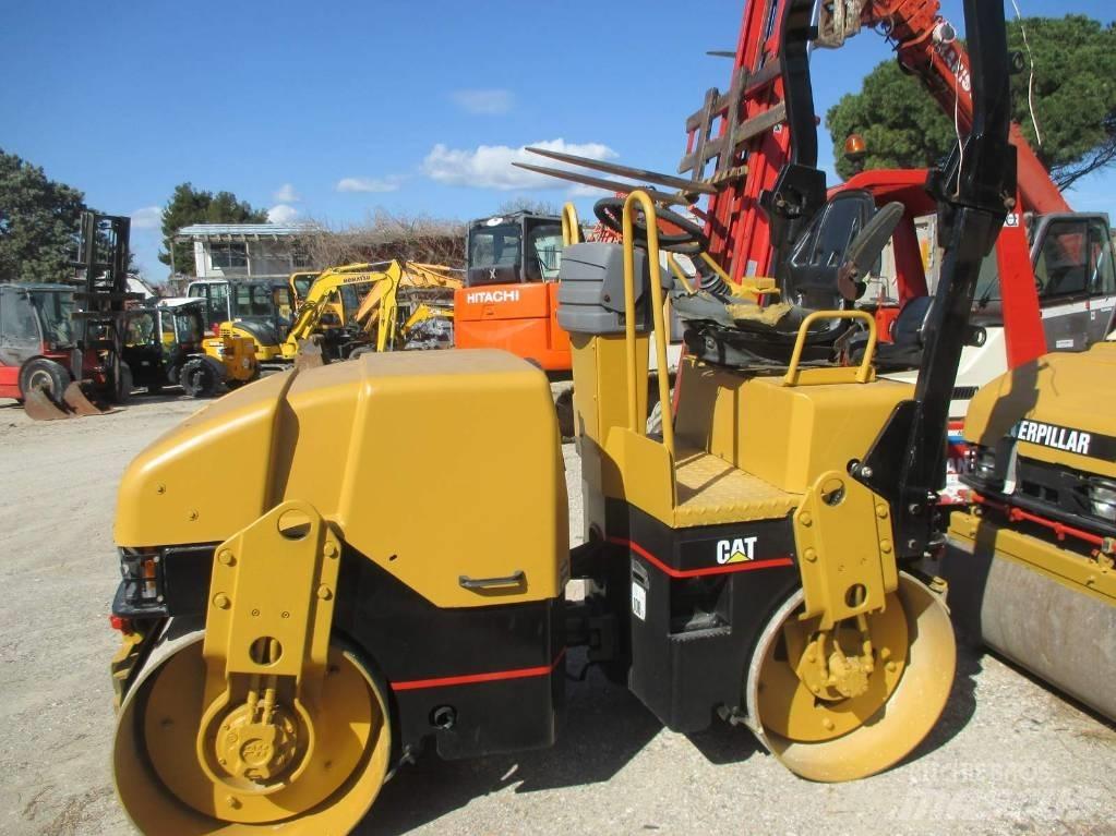 CAT CB 214 E Dvojni valjarji