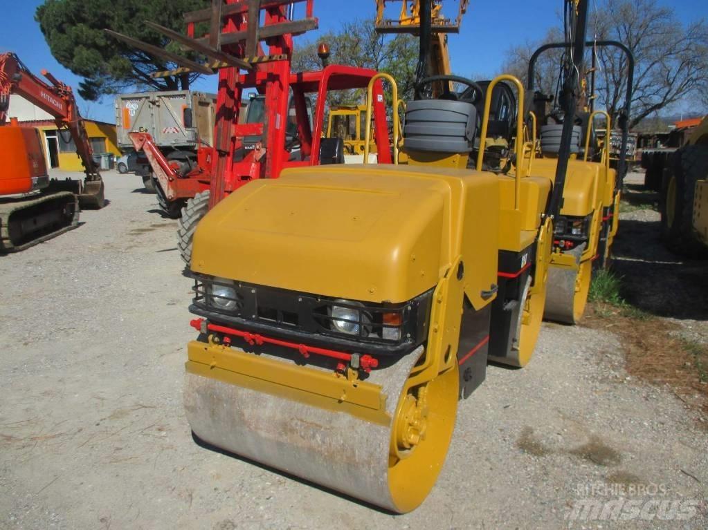 CAT CB 214 E Dvojni valjarji