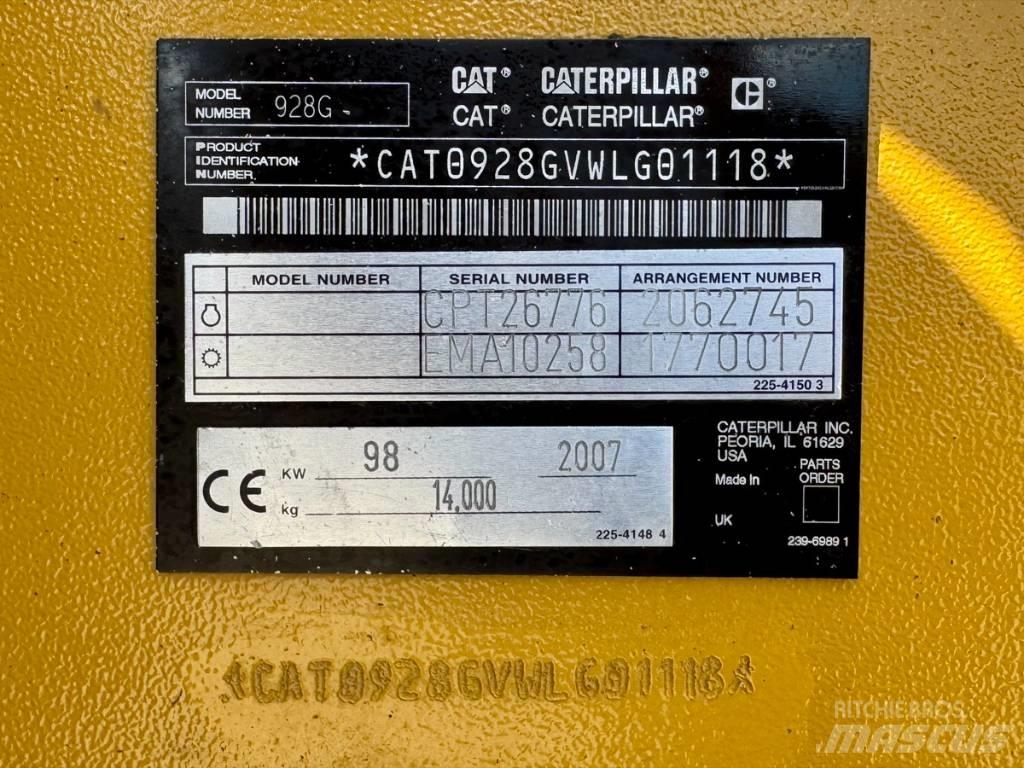 CAT 928 G z Kolesni nakladalci