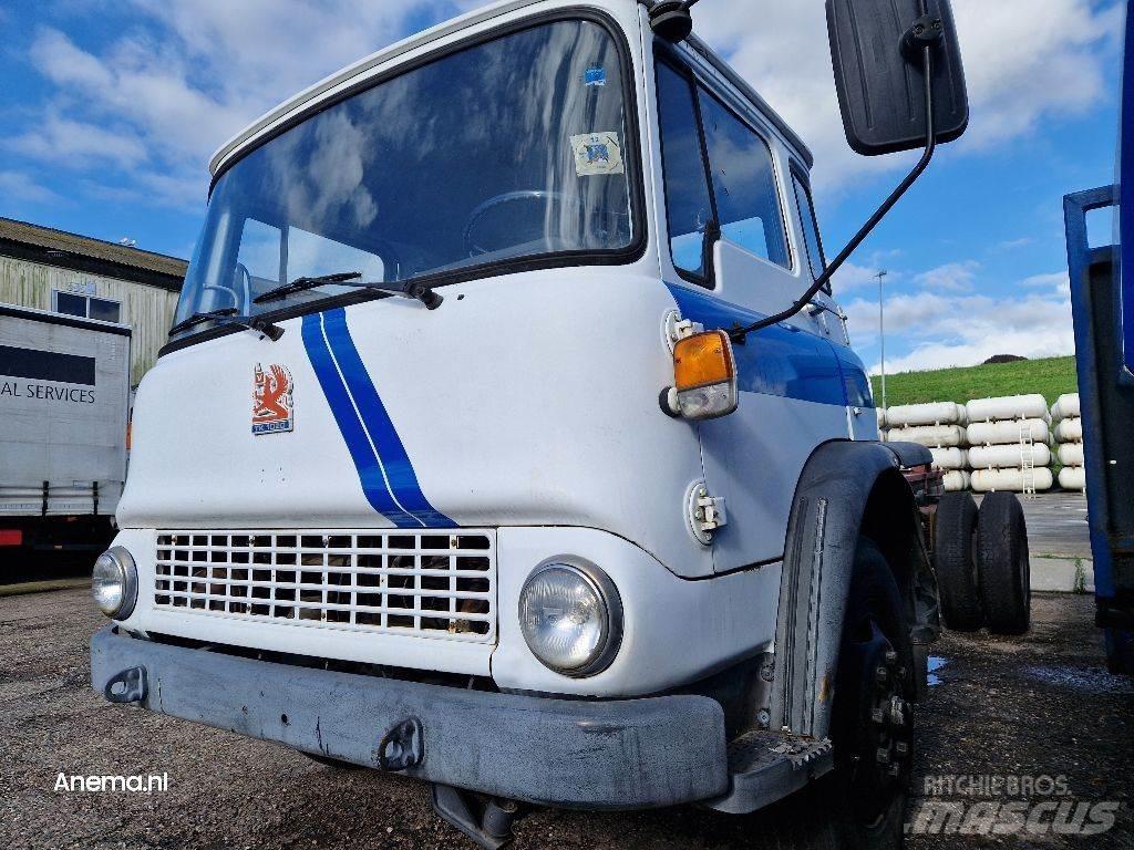 Bedford TK 1020 Vlačilci